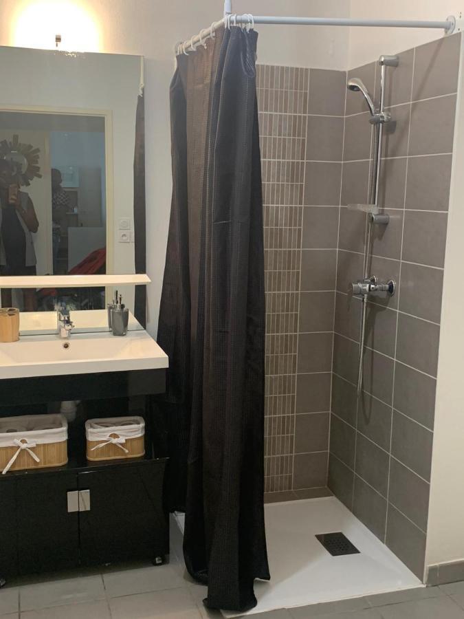 Appartement Lac Rose - Parking, Metro, Jusqu'A 4 Personnes Marseilles Exterior foto